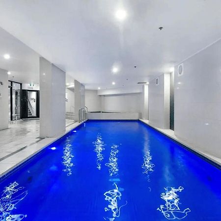 Modern 2 Bedroom Apartment In Sierra Grand - Coasthm Gold Coast Dış mekan fotoğraf